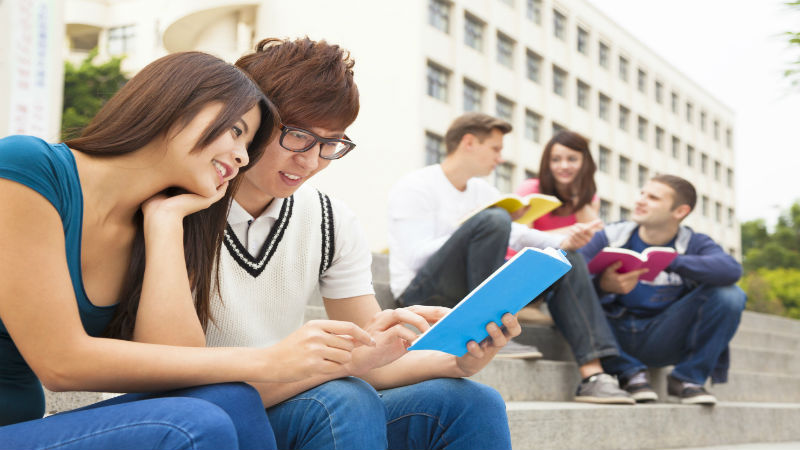 What Can You Do with a Fine Art Degree, Find Colleges Offering these Programs